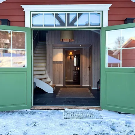 Vakantiehuis Spacious Detached House Of 209 Sqm In The Heart Of