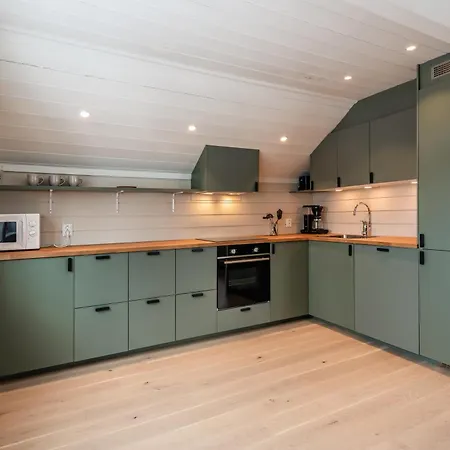 Vakantiehuis Spacious Detached House Of 209 Sqm In The Heart Of