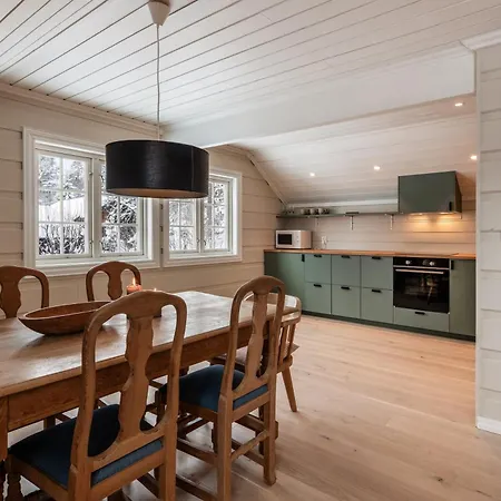 Vakantiehuis Spacious Detached House Of 209 Sqm In The Heart Of
