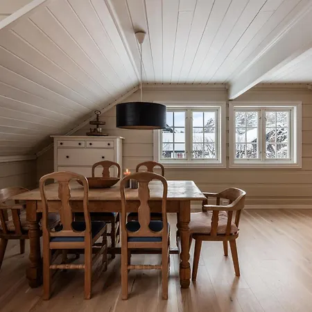 Vakantiehuis Spacious Detached House Of 209 Sqm In The Heart Of *