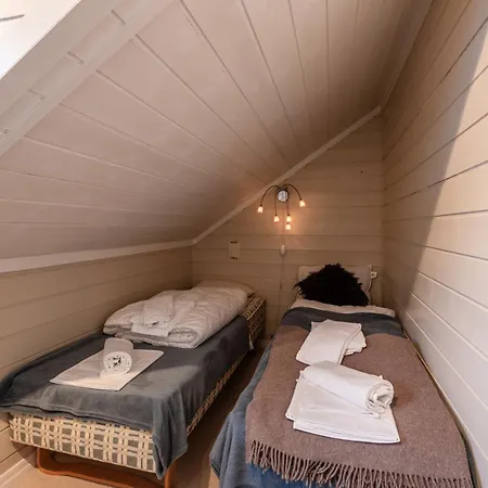 Spacious Detached House Of 209 Sqm In The Heart Of