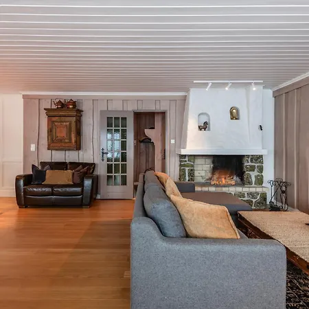 Semesterbostad Spacious Detached House Of 209 Sqm In The Heart Of *