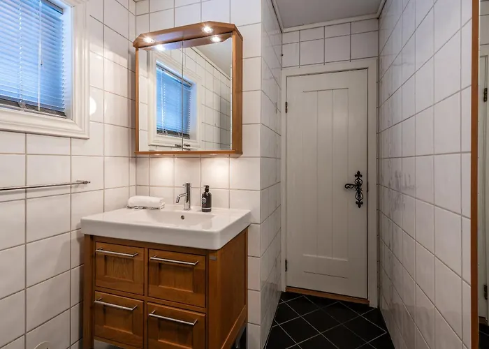 Spacious Detached House Of 209 Sqm In The Heart Of *